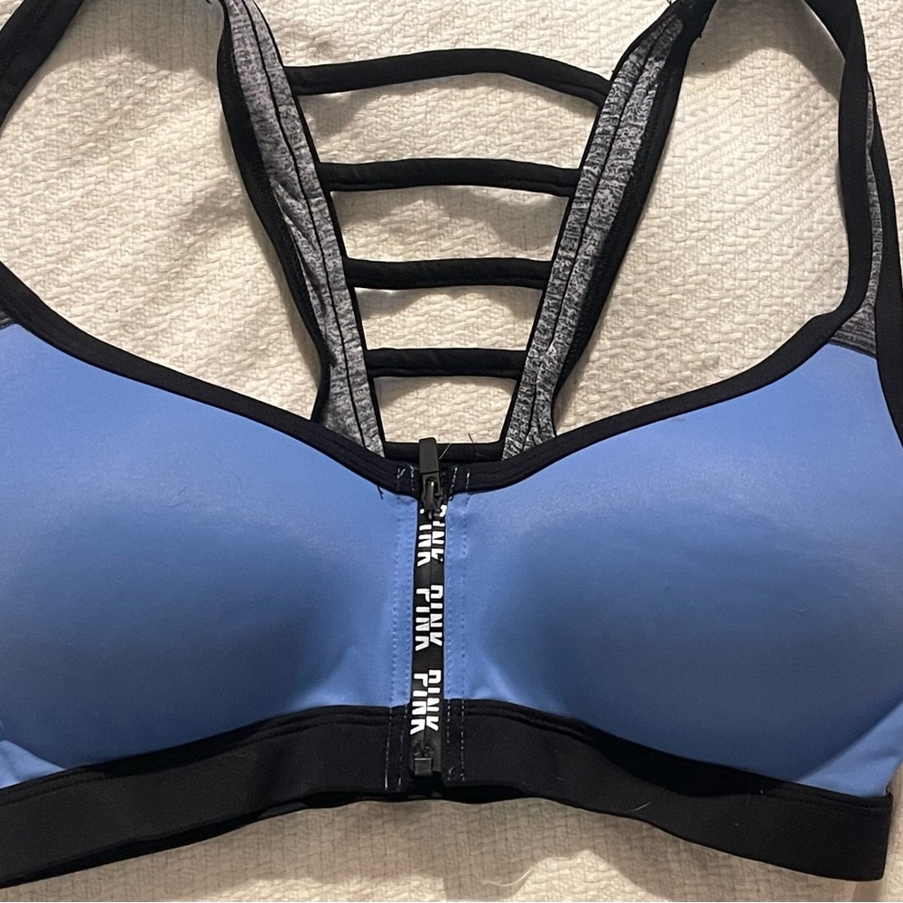 Victoria secrets pink sports bra - Picture 4 of 4